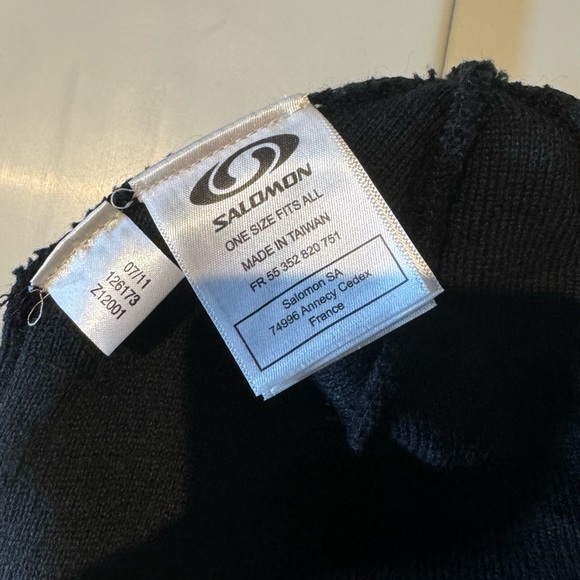 Salomon wool toque in good condition - Picture 4 of 4